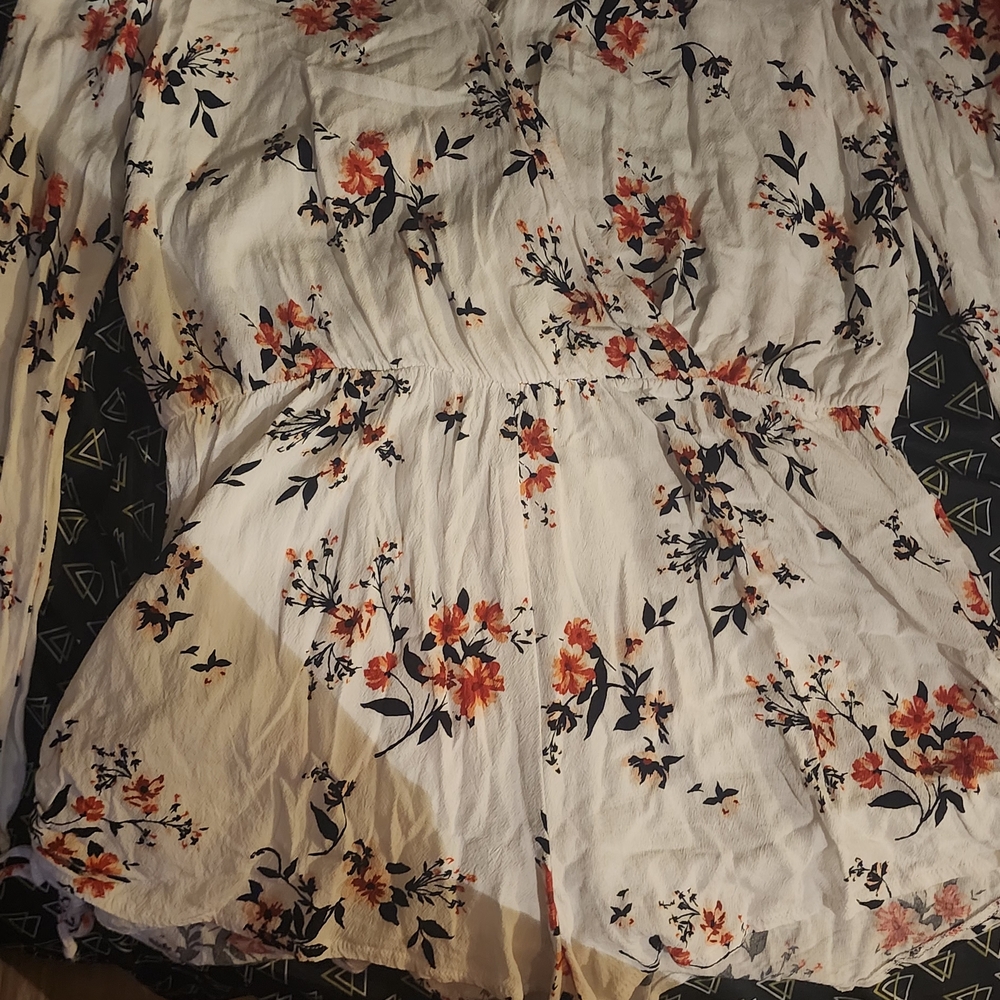 Kendall & Kylie White Romper with Orange Floral and Navy Accents